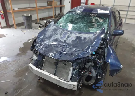 2009 Toyota Matrix S z USA, uszkodzony, nr VIN 2T1LE40E99C011518